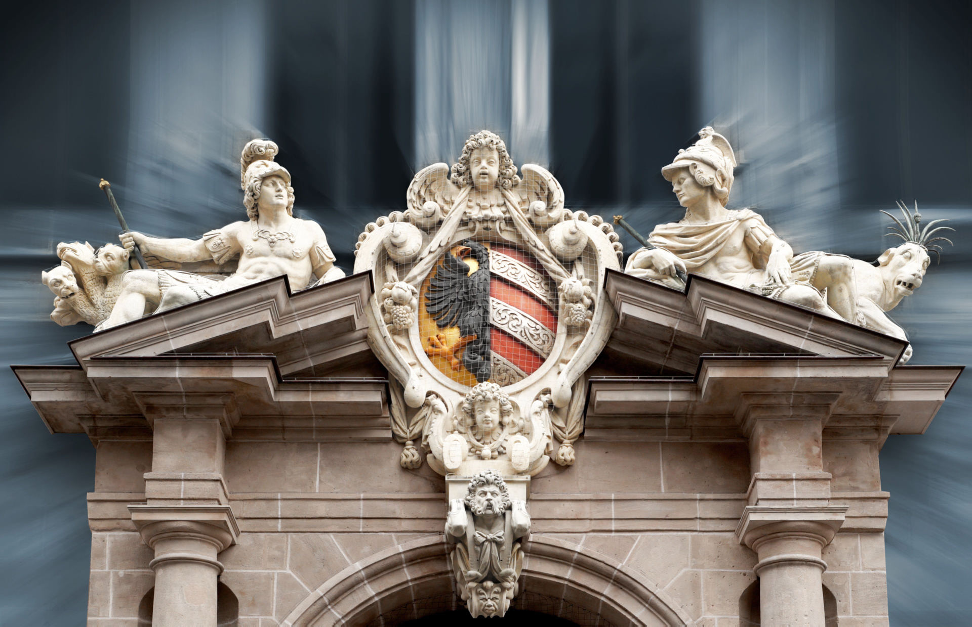 Tor_Panther_und_Drache_6_geschnitten